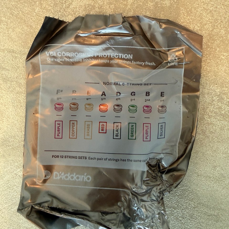 D’Addario string packet from Nick’s Strat photo collection, showing the ball-end colour key