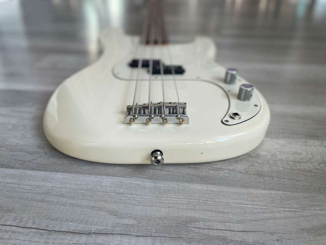 Fender Precision Bass