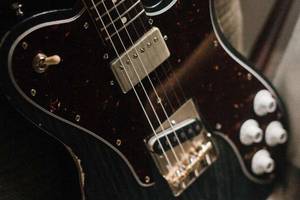 thumbnail for Guitar String Gauge Recommendation Tool: Find Your Perfect Strings (2026)