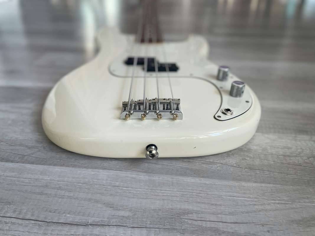 P-Bass String Installation